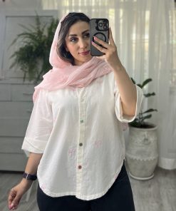 شومیز سفید شیری با پاپیون صورتی