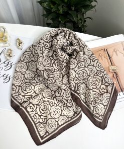مینی اسکارف رز قهوه ای