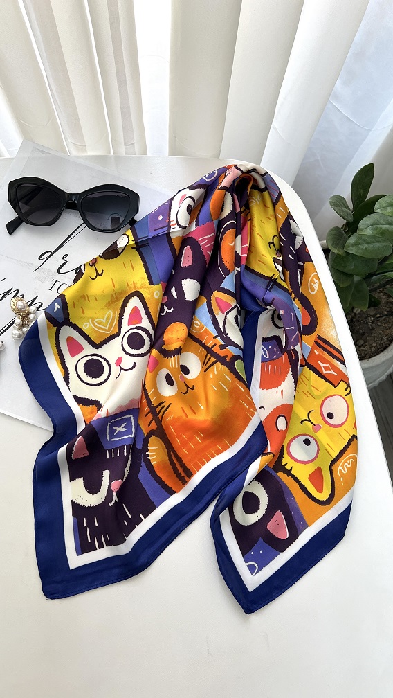 مینی اسکارف ابریشم گربه متعجب