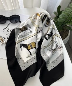 مینی اسکارف ابریشم هرمس حاشیه خال مشکی