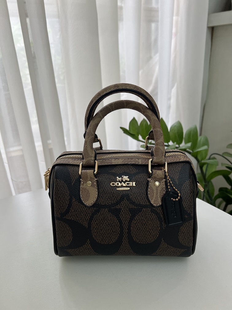 کیف کوچ صندوقی LL قهوه ای سوخته