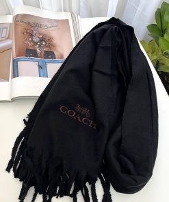 شال حوله ای کوچ مشکی