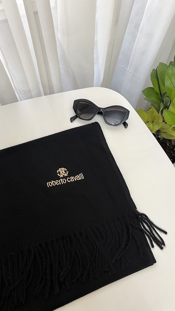 شال حوله ای روبرتو کاوالی مشکی